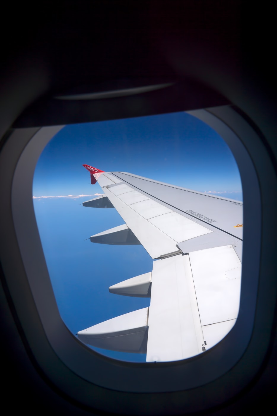 万米高空的移动办公室，在飞机上打开电脑的那一刻